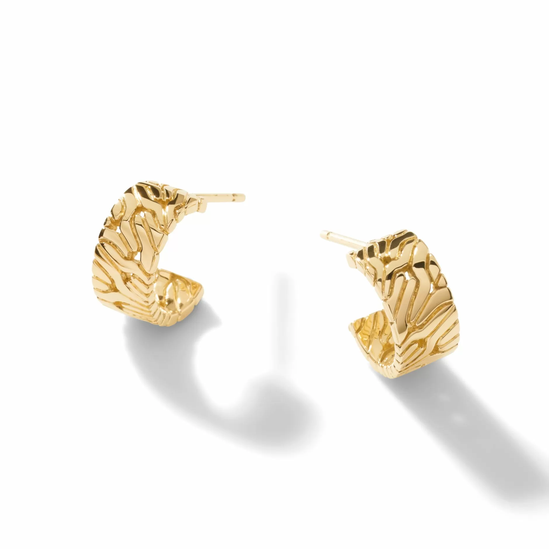 Carved Chain J Hoop Earring, Gold^John Hardy Sale