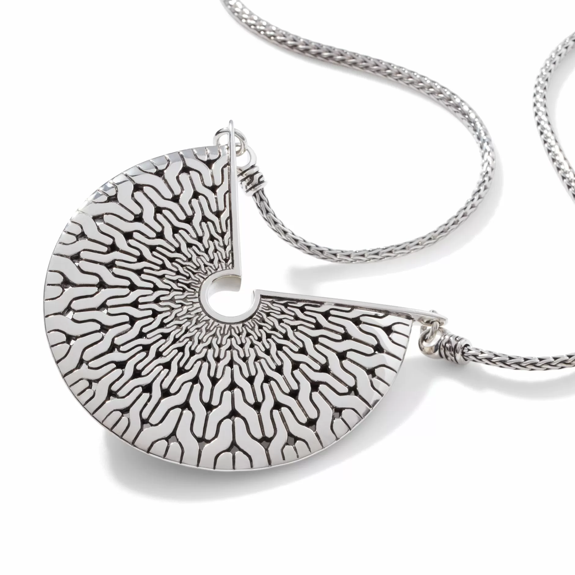 Carved Chain Pendant Necklace, Silver^John Hardy Discount